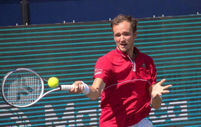 Даниил Медведев выиграл второй трофей ATP в нынешнем сезоне