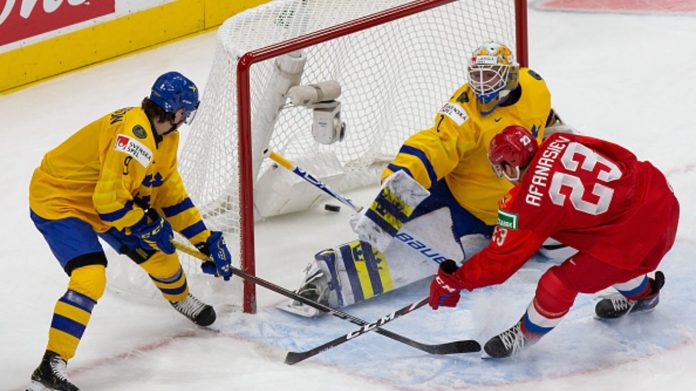 Россия без шансов проиграла Швеции на старте МЧМ-2021