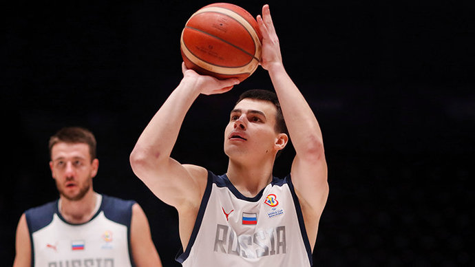 Сборные России по баскетболу отстранены от чемпионатов мира